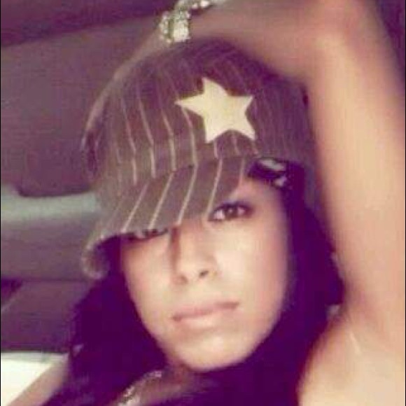 Meet your Posher, Jstarr - Picture 9 of 16